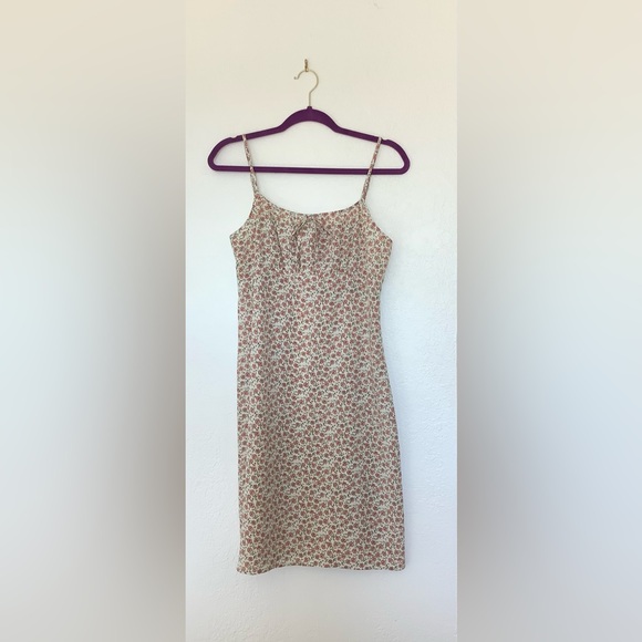 Fashion Bug Dresses & Skirts - Fashion Bug green Floral Dress Size 8